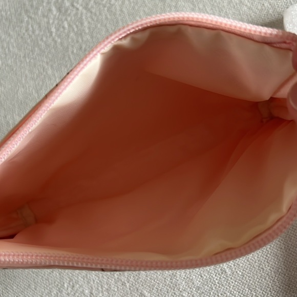 Hello Kitty  x Miniso Collection Pouch - Picture 5 of 6